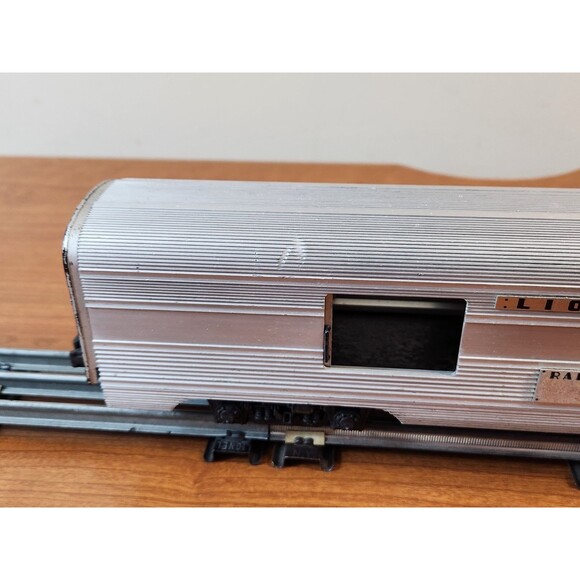 Vintage 1960 Lionel Lines Railway Express Agency #2530 Baggage Car - Picture 5 of 16